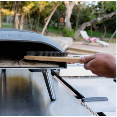 Brosse métallique pour four à pizza Ooni | pizzaovens.mu