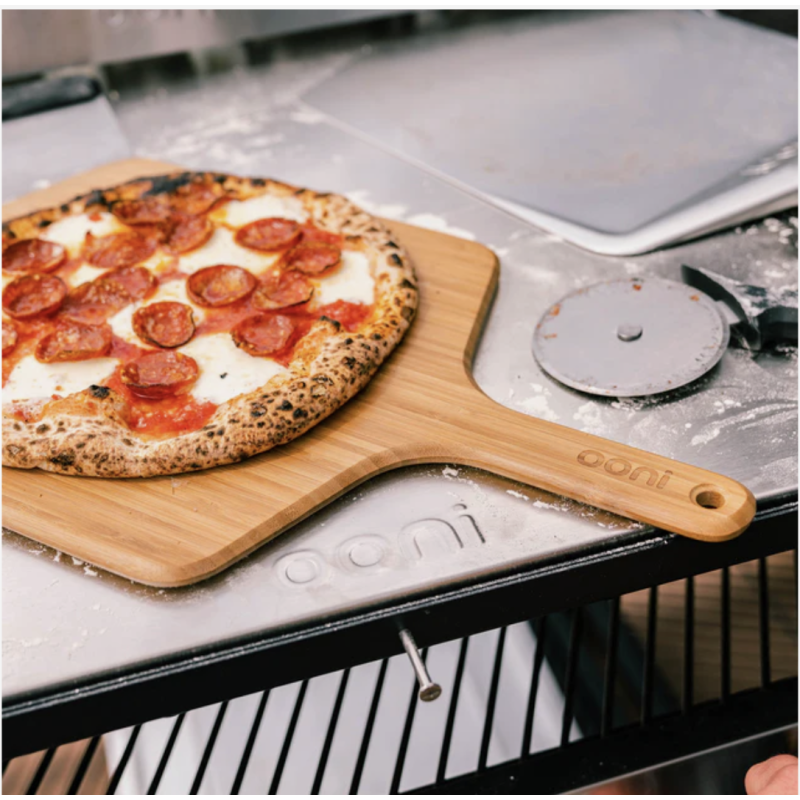 Pelle à pizza Ooni 14" en bambou | Service | pizzaovens.mu