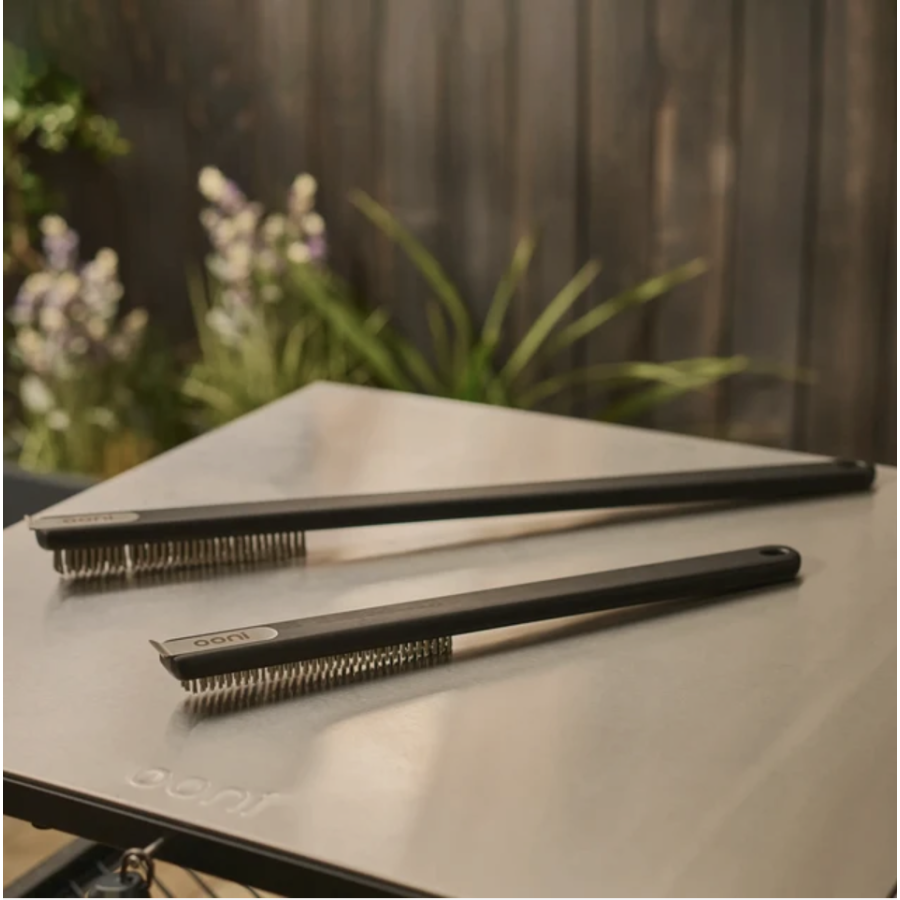 Brosse métallique courte pour four à pizza Ooni | fourapizza.fr